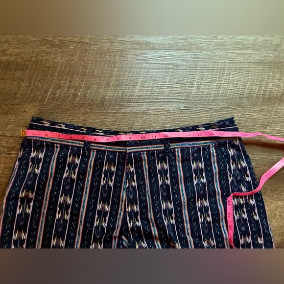 GAP City Short Chino Aztec Stripes Navy Blue casual boho everyday preppy 14 EUC - Picture 14 of 16